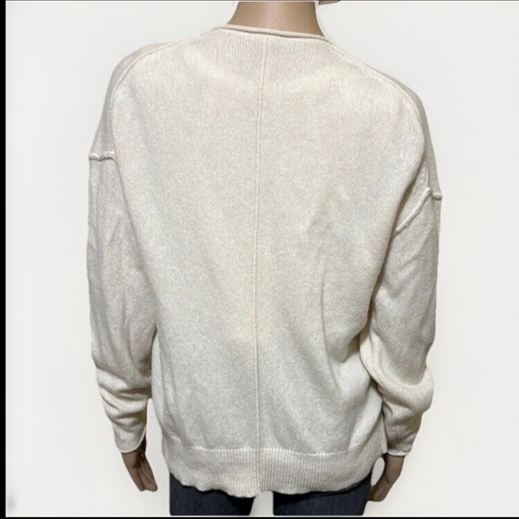 The Group by Babaton Luxe Cashmere Cardigan Cream Size Small Quiet luxury cozy - Picture 5 of 7